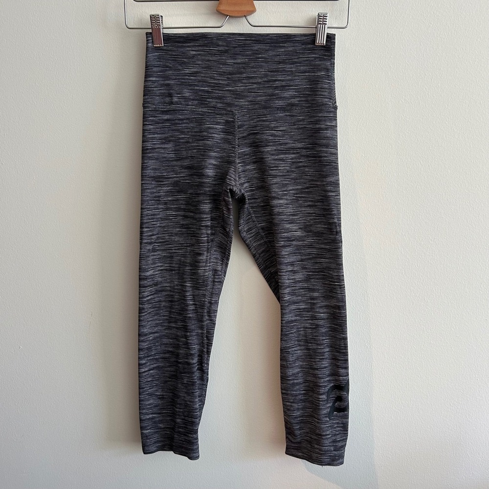 Lululemon Peloton Leggings Black White Space Dye 6 High Rise Crop Heathered
